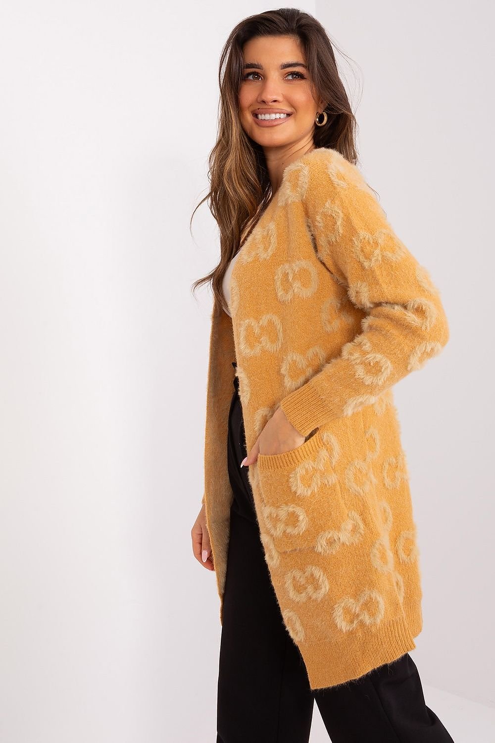 Cardigan model 187764 AT