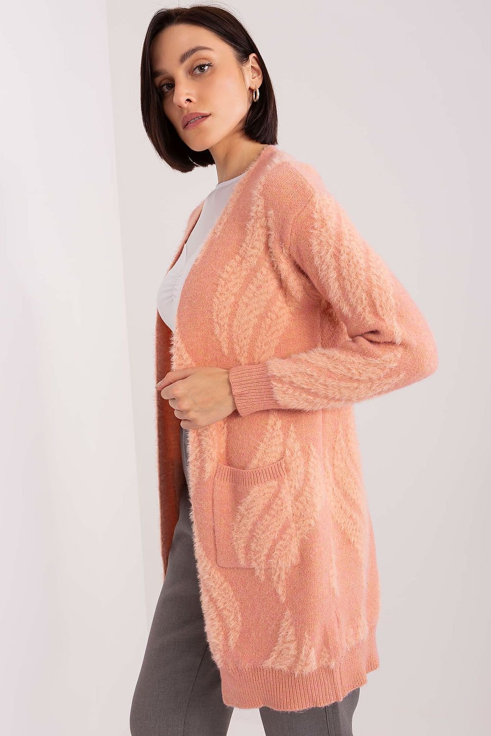 Cardigan model 188288 AT