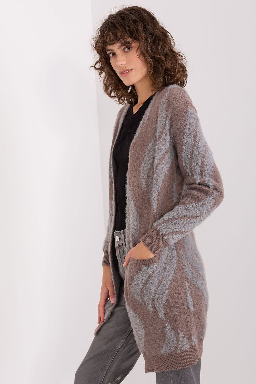 Cardigan model 188288 AT