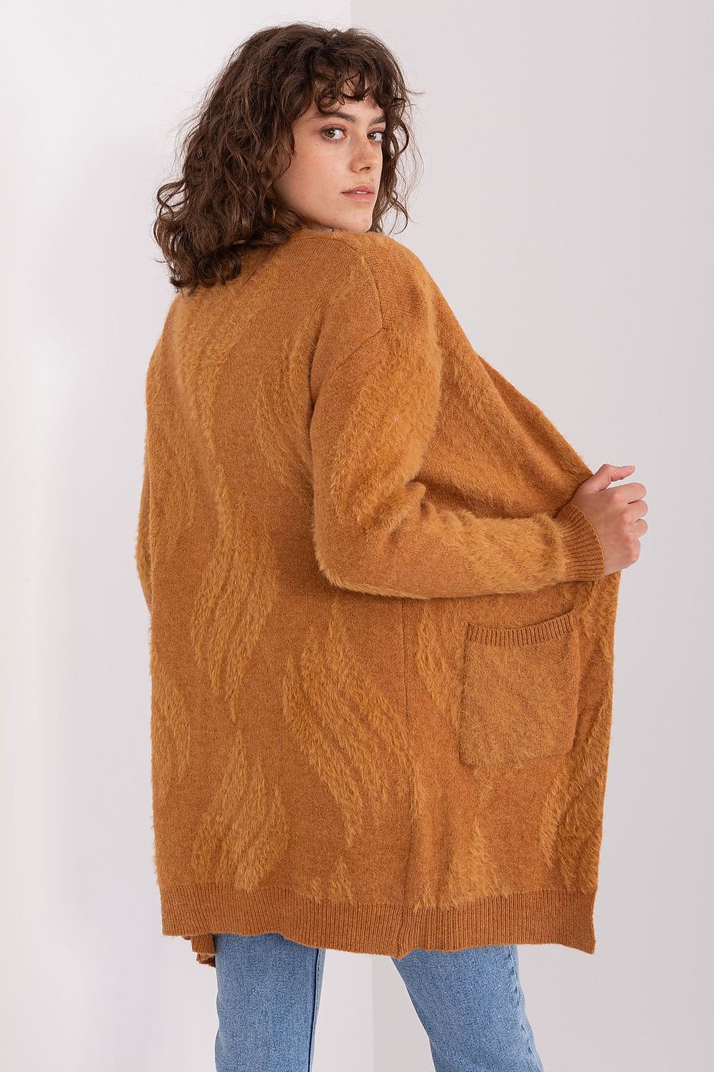 Cardigan model 188288 AT