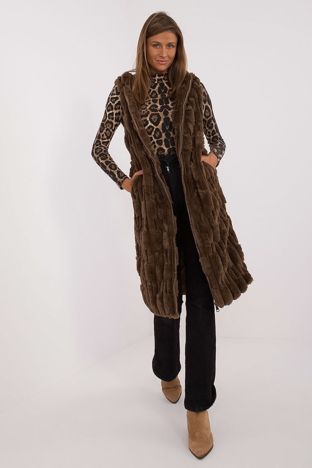 Gilet model 190869 AT