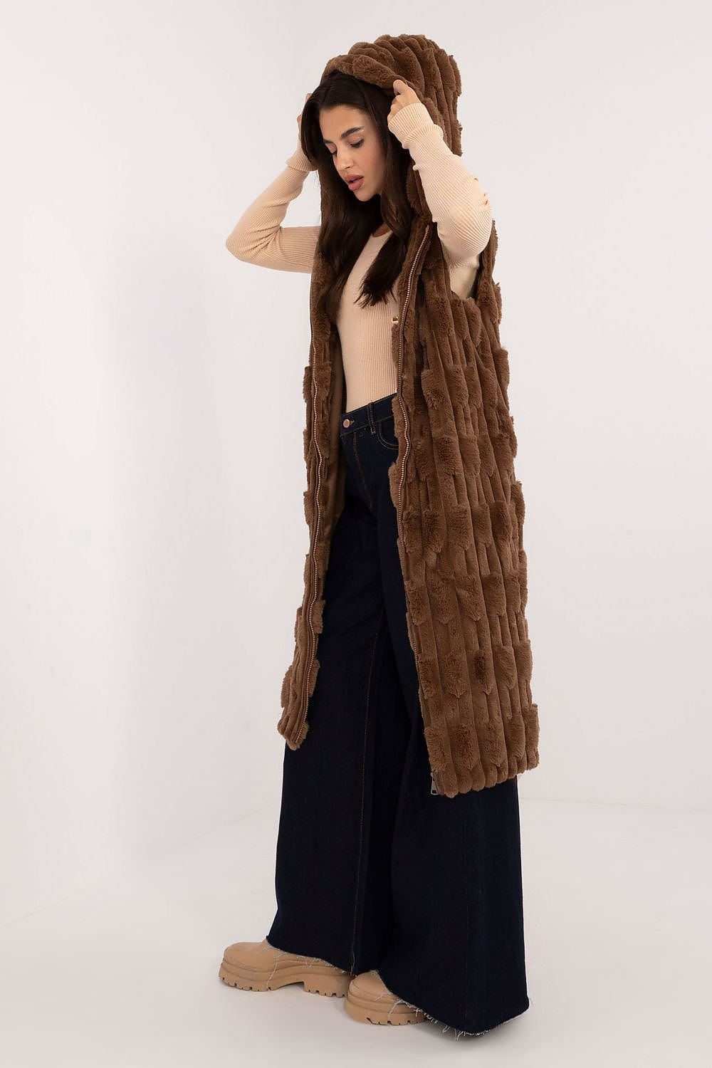 Gilet model 190869 AT