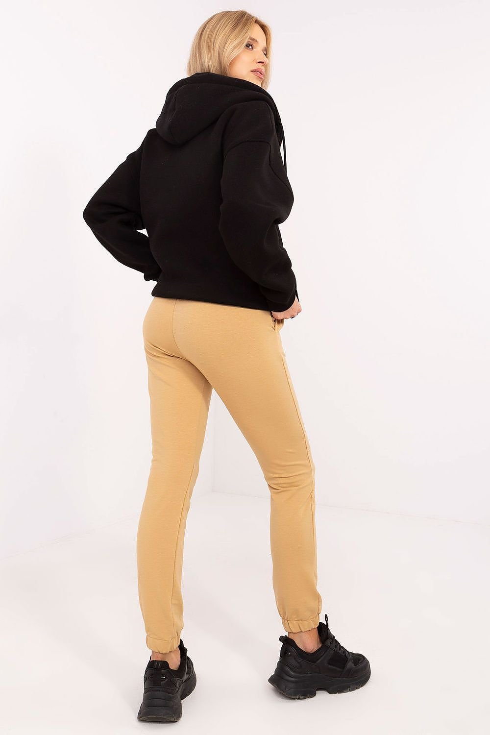 Pantaloni model 206054 Relevance