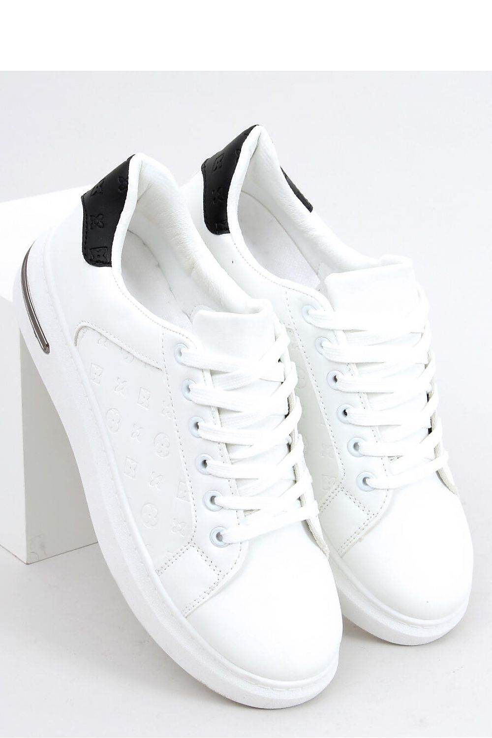 Sneakers model 163894 Inello