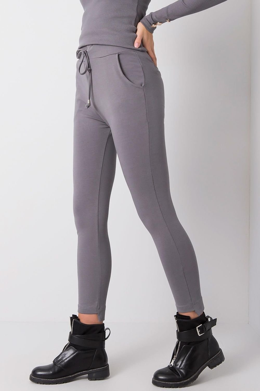 Pantaloni model 167315 BFG