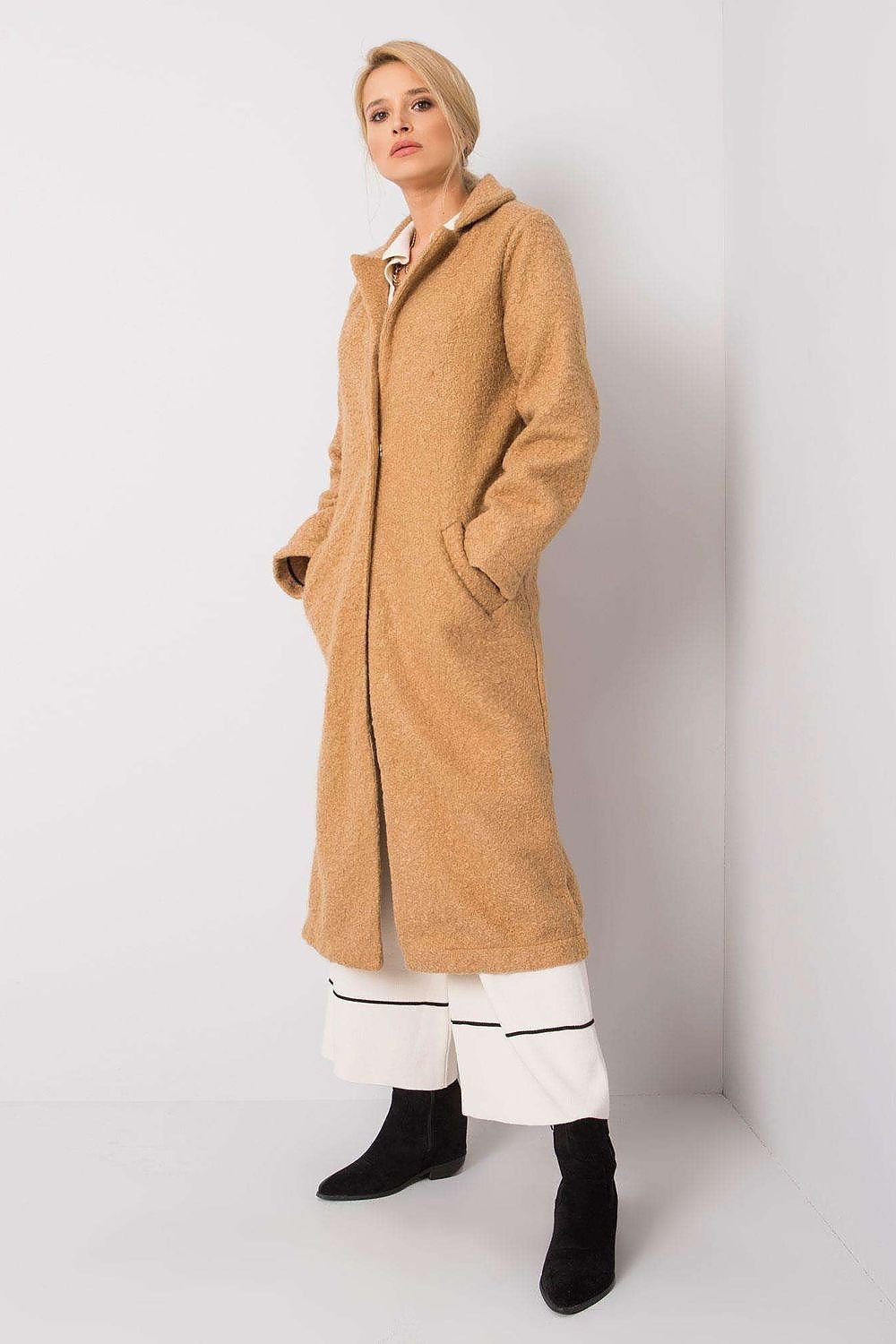 Cappotto model 172480 Rue Paris