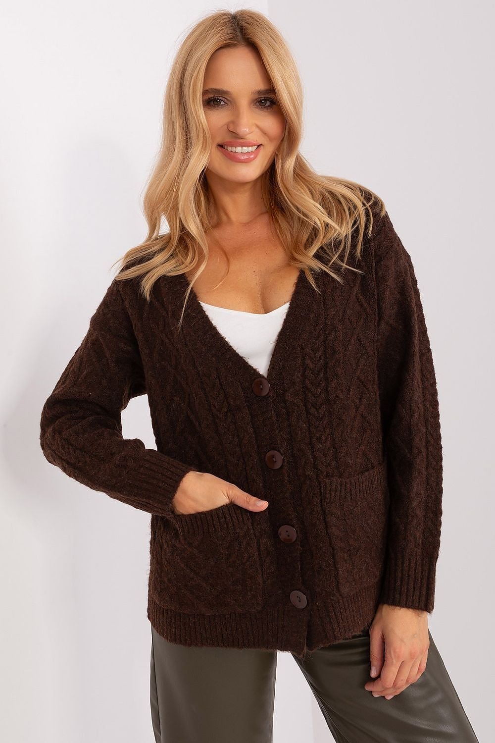 Cardigan model 186752 AT